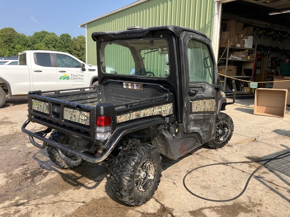 2019 John Deere XUV 835R ATV