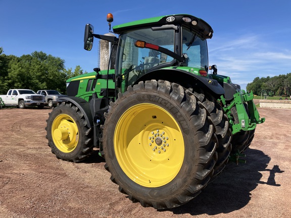 2022 John Deere 6R 175 Tractor