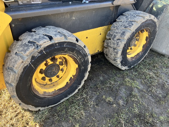 2021 New Holland L320 Skid Steer Loader