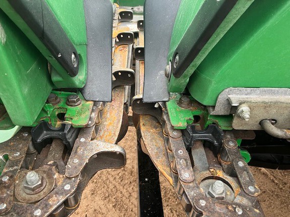 2013 John Deere 612C Header Corn Head