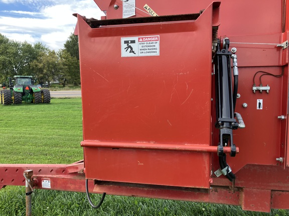 2019 H&S SD7+4 Forage Blower