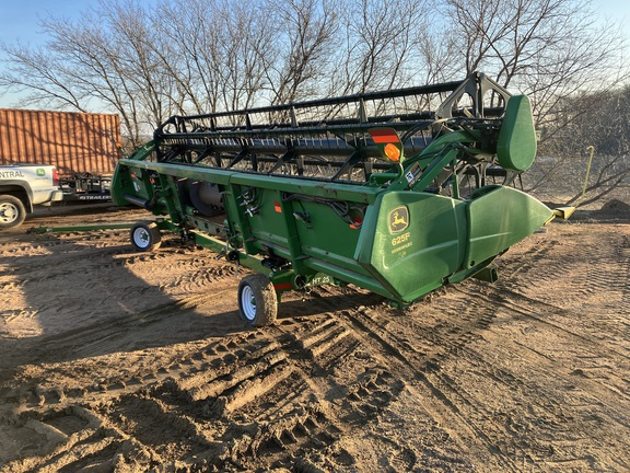 2006 John Deere 625F Header Combine