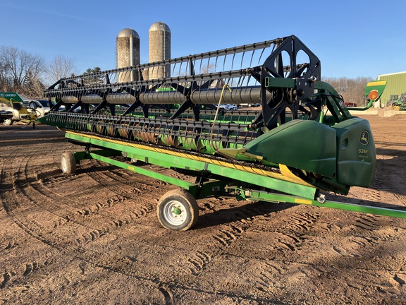 2006 John Deere 625F Header Combine