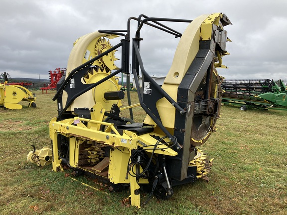 2010 John Deere 770 Header Forage