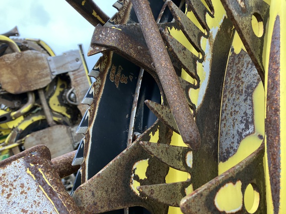 2010 John Deere 770 Header Forage