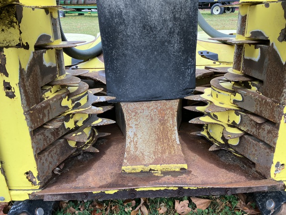 2010 John Deere 770 Header Forage