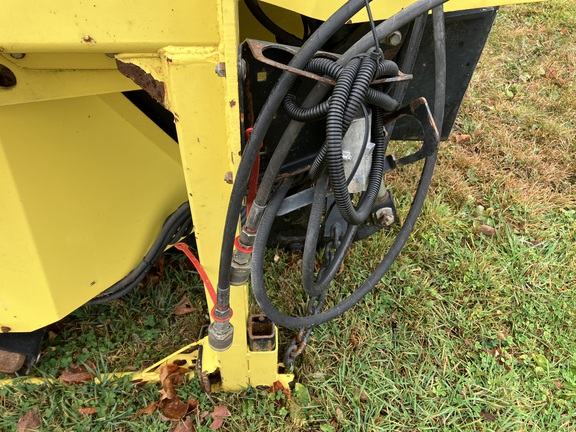 2010 John Deere 770 Header Forage