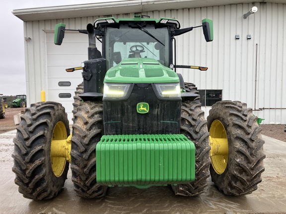 2022 John Deere 8R 370 Tractor