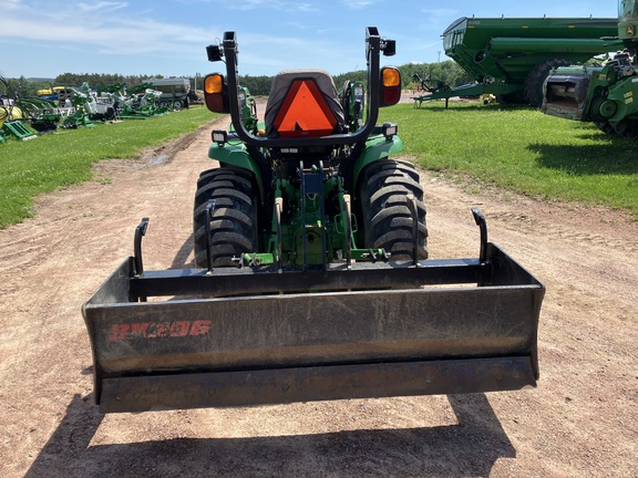 2016 John Deere 3033R Tractor Compact