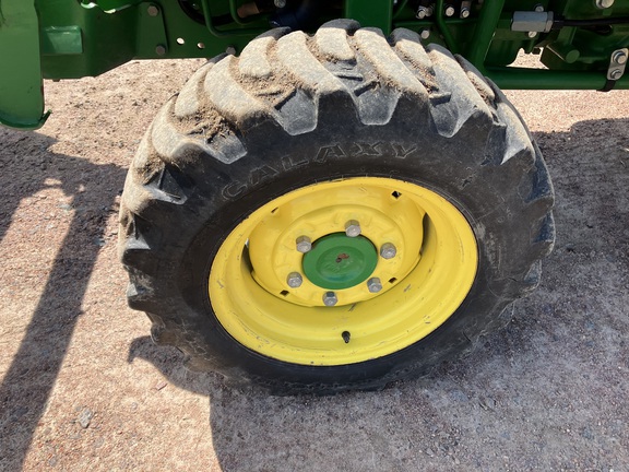 2016 John Deere 3033R Tractor Compact