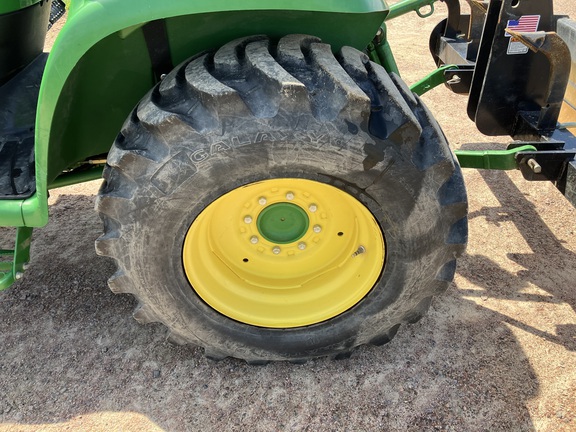 2016 John Deere 3033R Tractor Compact