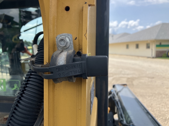 2021 John Deere 320G Skid Steer Loader