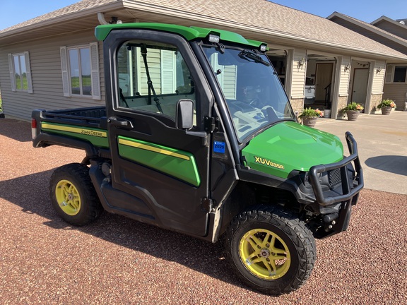 2019 John Deere XUV 835R ATV