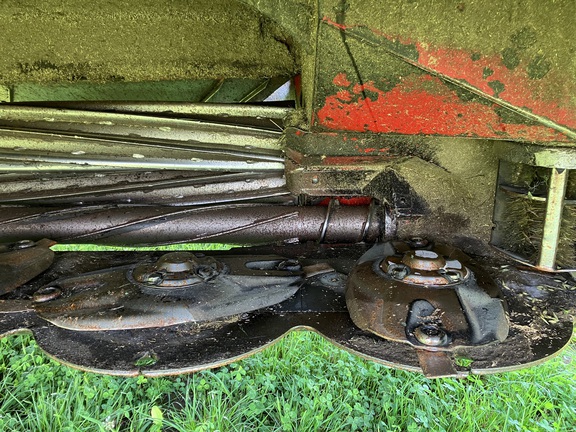 2017 Massey Ferguson WR9870 Windrower