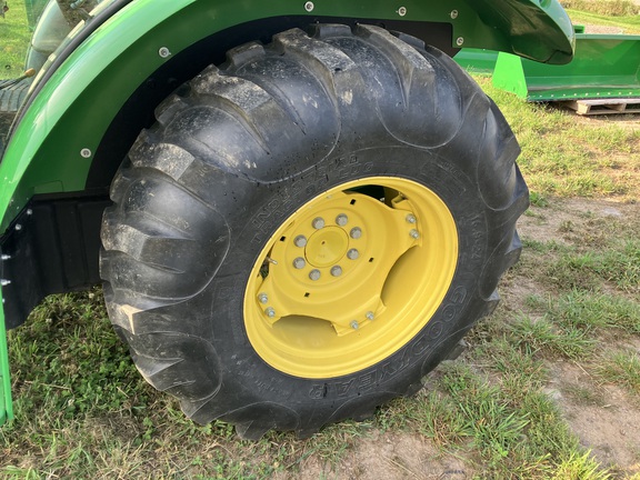 2017 John Deere 5065E Tractor