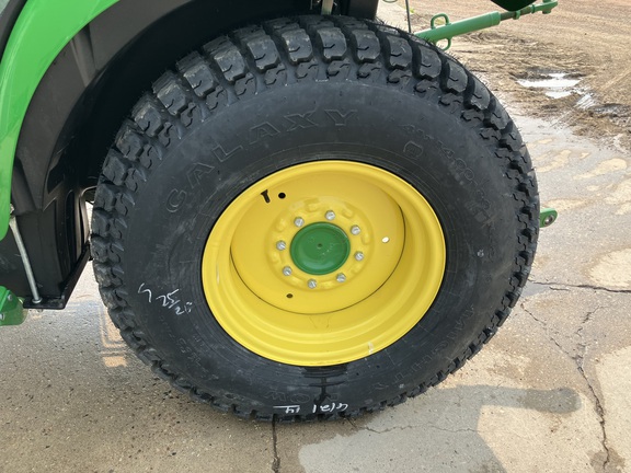 2023 John Deere 3046R Tractor Compact