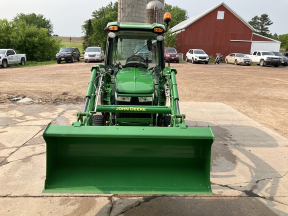 2023 John Deere 3046R Tractor Compact