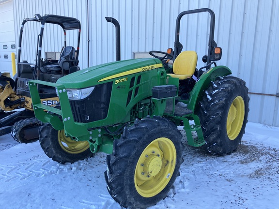 2023 John Deere 5075E Tractor