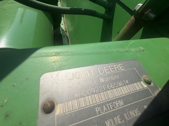 1996 John Deere 922 Header Combine