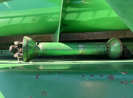 1996 John Deere 922 Header Combine