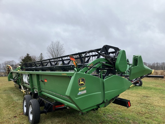 2010 John Deere 635F Header Combine