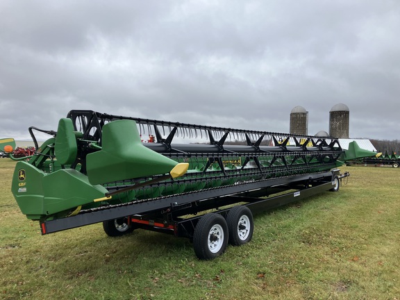 2010 John Deere 635F Header Combine