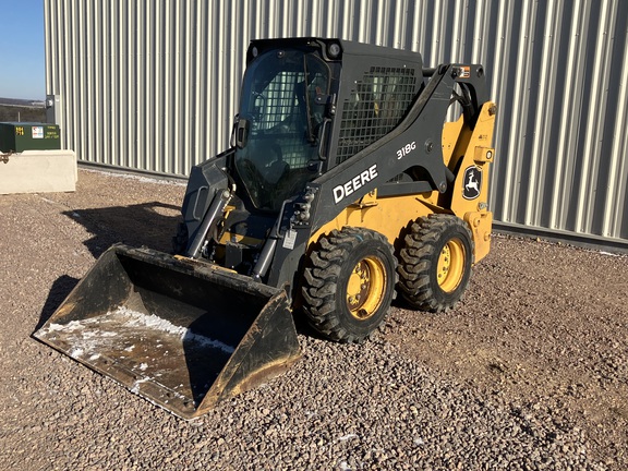 2022 John Deere 318G Skid Steer Loader