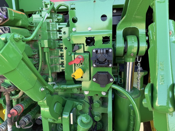 2023 John Deere 7R 350 Tractor