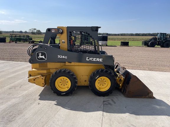 2022 John Deere 324G Skid Steer Loader