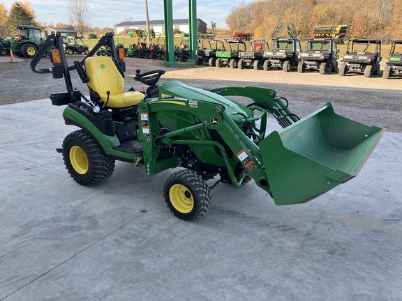 2020 John Deere 1025R Tractor Compact