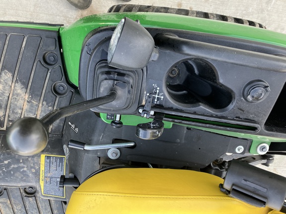 2020 John Deere 1025R Tractor Compact