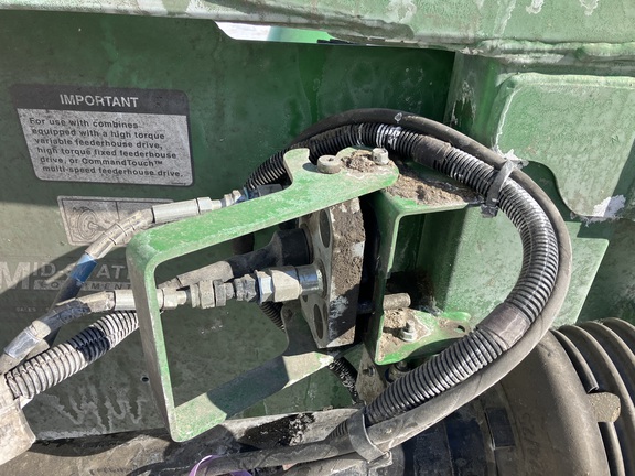 2017 John Deere 608C Header Corn Head