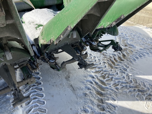 2017 John Deere 608C Header Corn Head