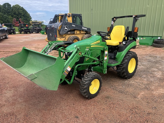 2019 John Deere 2025R Tractor Compact