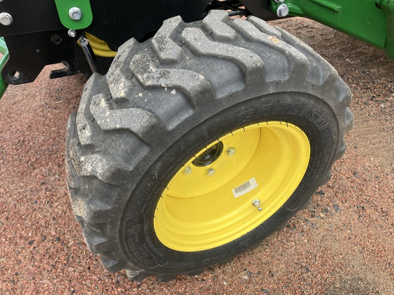 2019 John Deere 2025R Tractor Compact