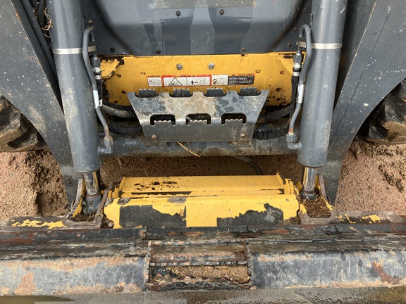 2023 John Deere 324G Skid Steer Loader