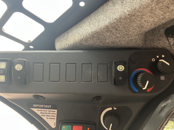 2023 John Deere 324G Skid Steer Loader