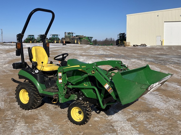 2020 John Deere 1025R Tractor Compact