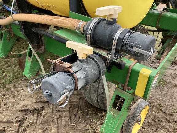 2005 John Deere 1780 Planter