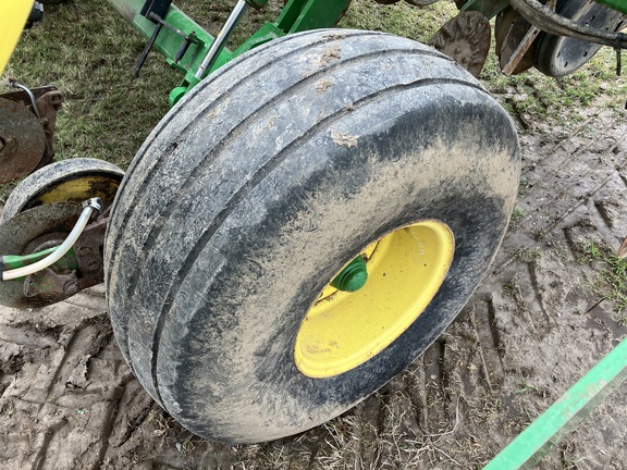 2005 John Deere 1780 Planter