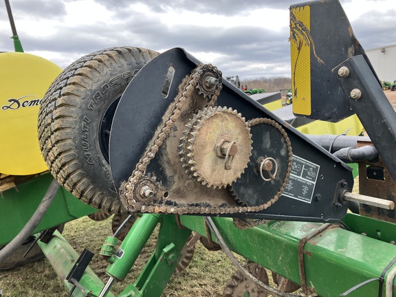 2005 John Deere 1780 Planter