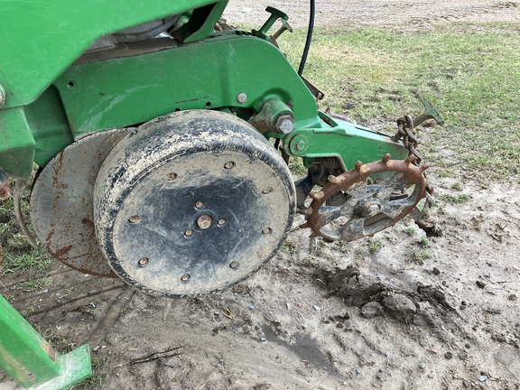 2005 John Deere 1780 Planter