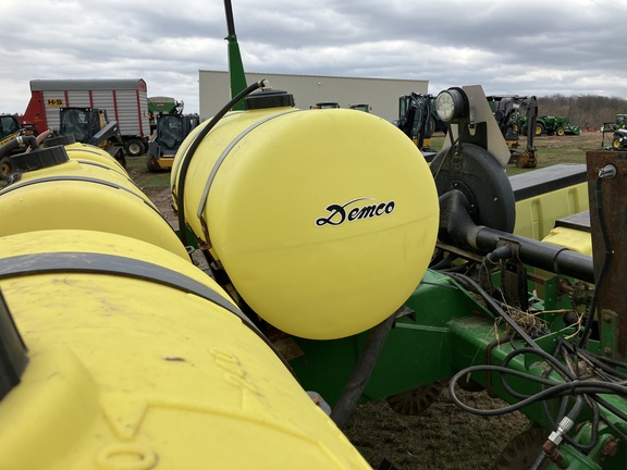 2005 John Deere 1780 Planter