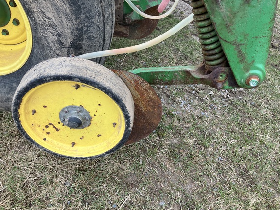 2005 John Deere 1780 Planter