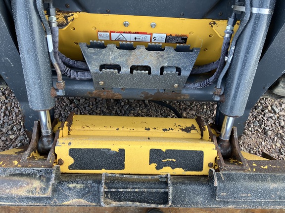 2022 John Deere 324G Skid Steer Loader