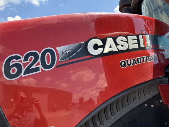 2019 Case IH Steiger 620 Quadtrac Tractor Rubber Track