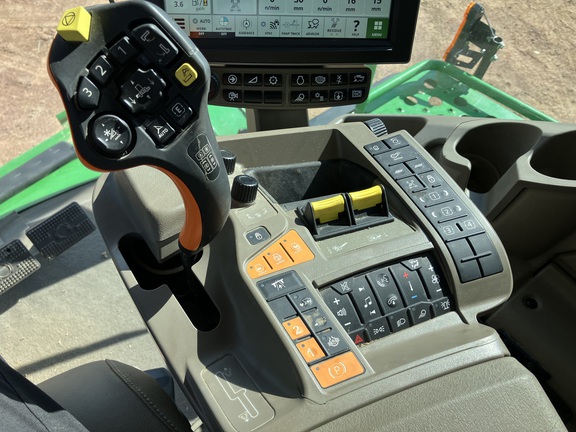 2023 John Deere X9 1100 Combine