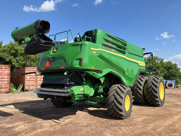2023 John Deere X9 1100 Combine