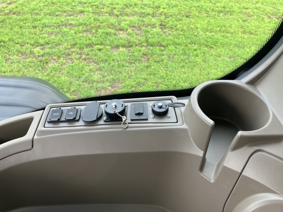 2023 John Deere 600R Misc