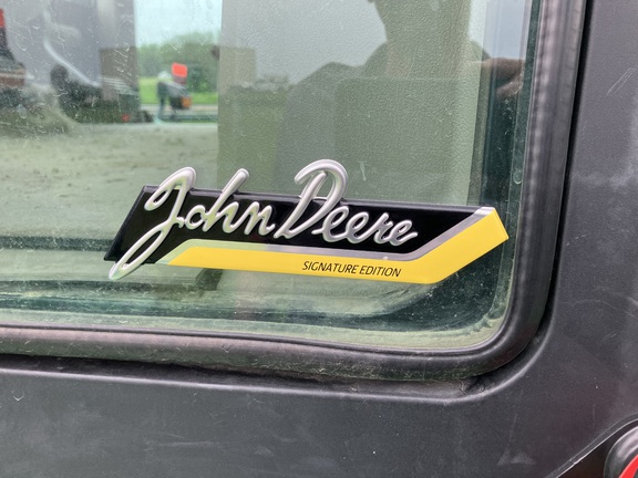 2023 John Deere 9R 640 Tractor 4WD